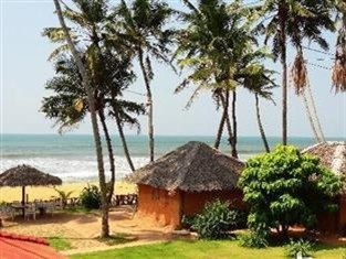 Saffron Beach Hotel Wadduwa Buitenkant foto