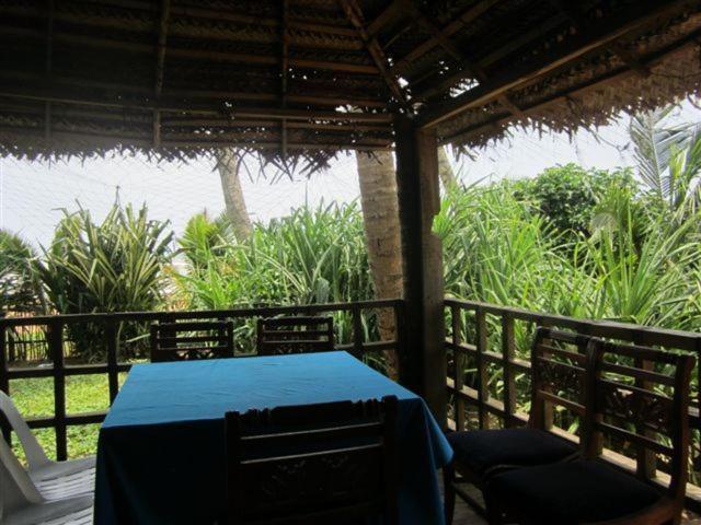 Saffron Beach Hotel Wadduwa Kamer foto