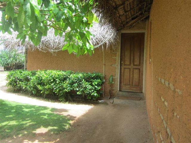 Saffron Beach Hotel Wadduwa Kamer foto